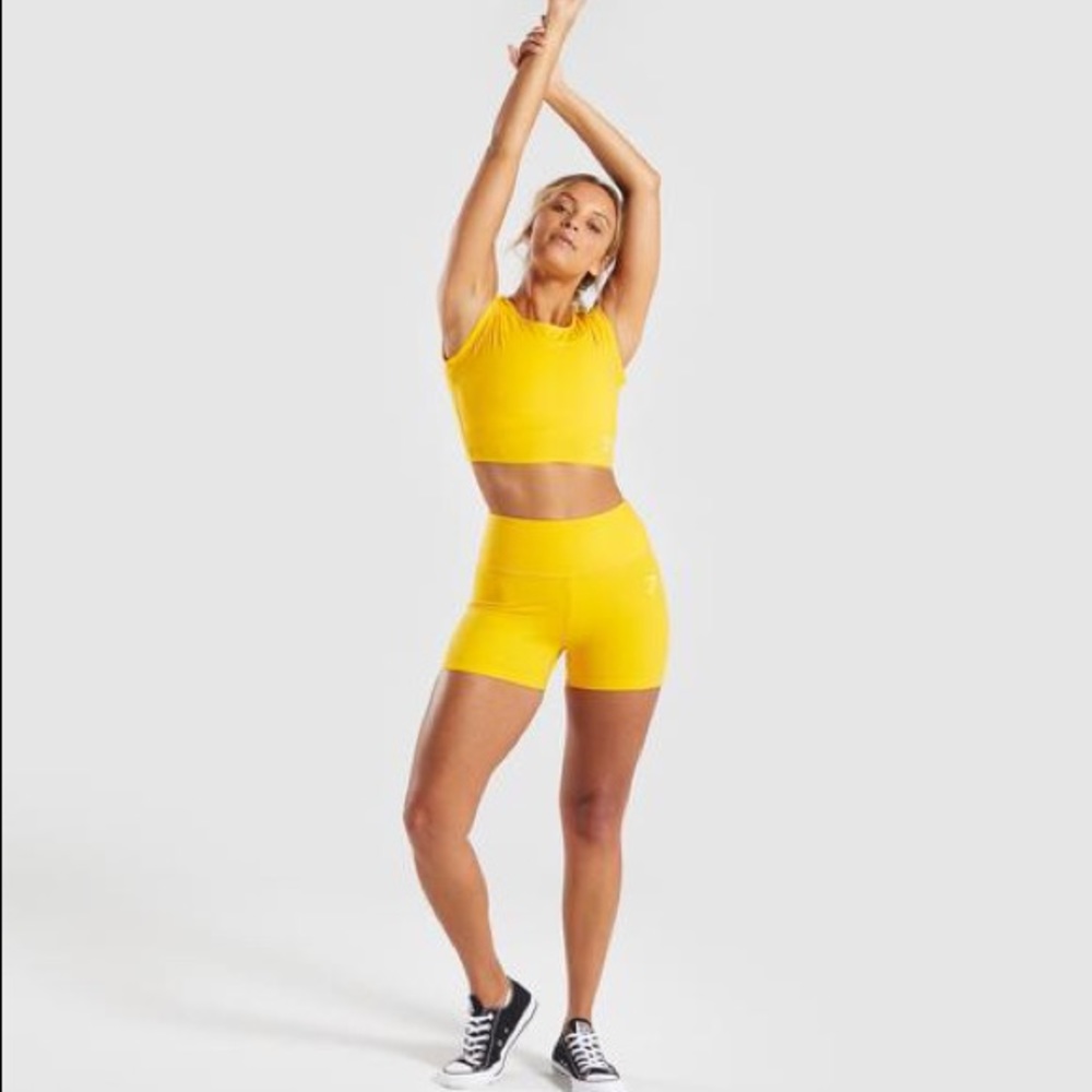Gymshark Dreamy Citrus Yellow Crop Top Shorts Set